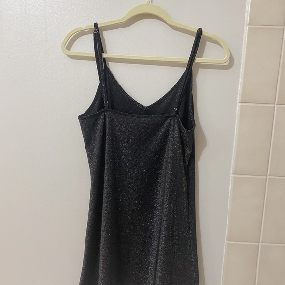 Brandy Melville dress - Picture 2 of 3